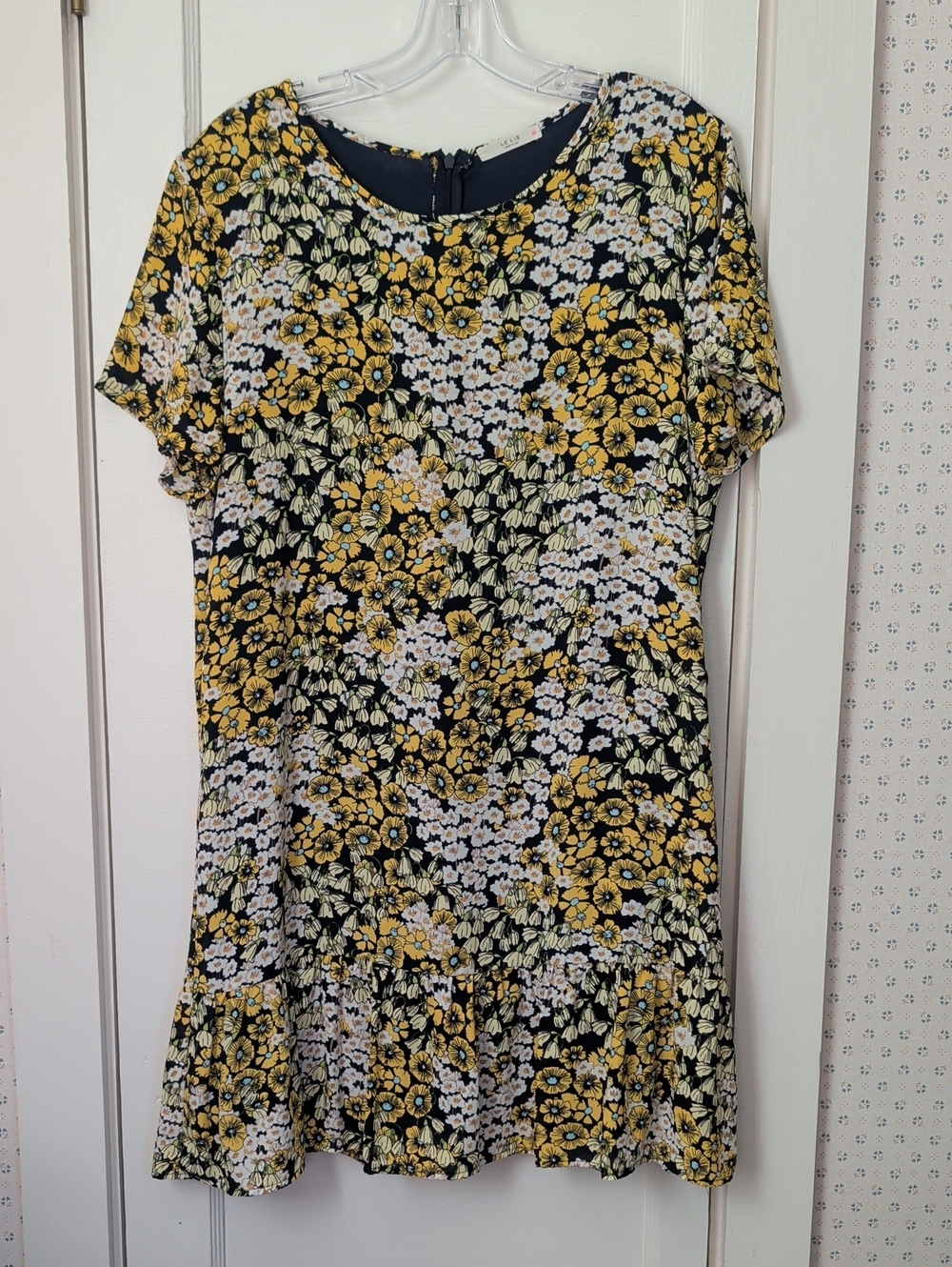 Le Lis Large Dress Yellow Black Floral Mini Summer Fun Lined Flirty Dance Party